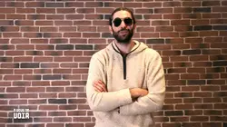 A vous de voir Arc-en-ciel et lunettes noires