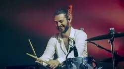 Aaron : la Grange au lac, Évian