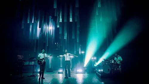 Aaron : la Grange au lac, Évian