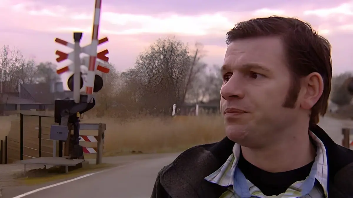 Achter Gesloten Deuren Een doodnormale man