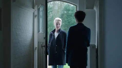 Adèle S01E02 André