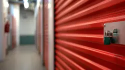 Adjugé, vendu !  S02E20 Les envahisseurs