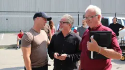 Adjugé, vendu !  S02E27 Trop honnête