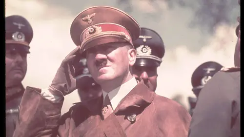 Adolf Hitler : les origines du mal Les plans dévoilés