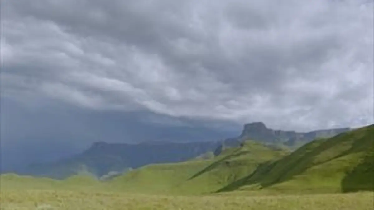 Afrique extrême E01 La montagne du Dragon