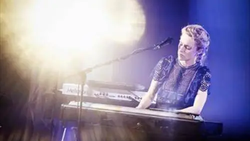 Agnes Obel au collège des Bernardins