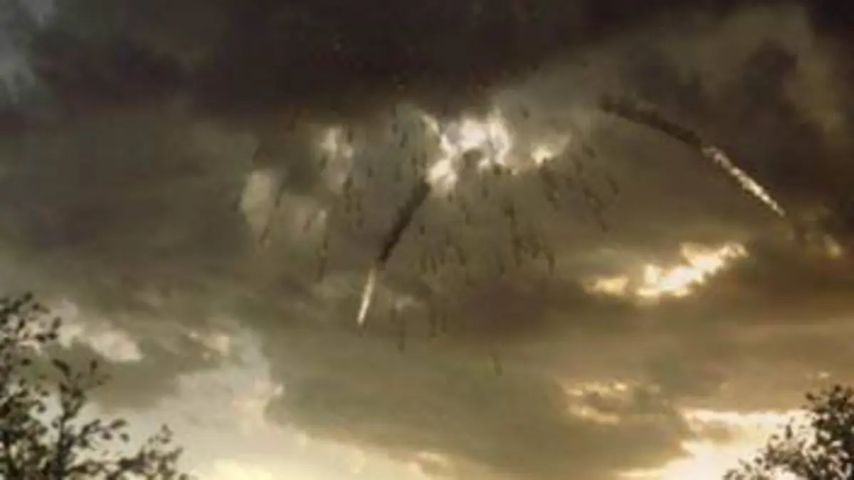 Air Crash S02E04 Collision en vol / Vol BTC 2937, croisement mortel