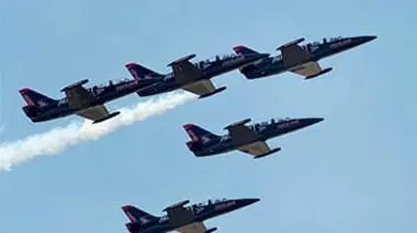 Airshow E10
