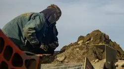 Alaska : La ruée vers l'or Big Red contre Sluicifer