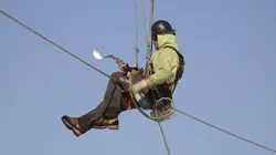 Alaska : les électriciens de l'extrême S01E01 Risque d'avalanches
