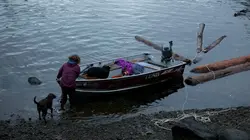 Alaska : seuls au monde  L'homme à la hache