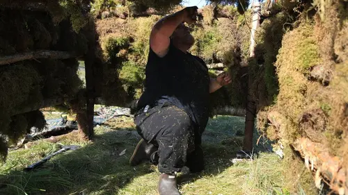 Alaska: seuls au monde E11 Terre hostile