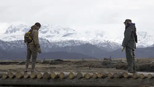 Alaska : terre des extrêmes E02 Le pont de la rivière Fox