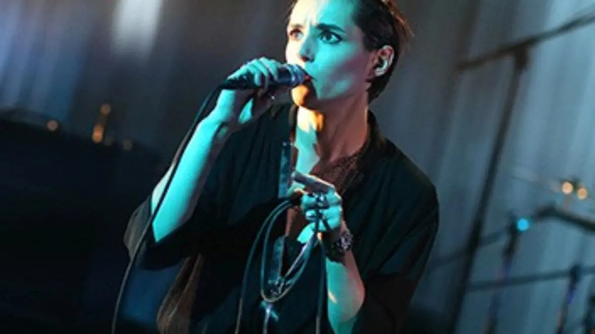 Album de la semaine Savages (4e extrait)