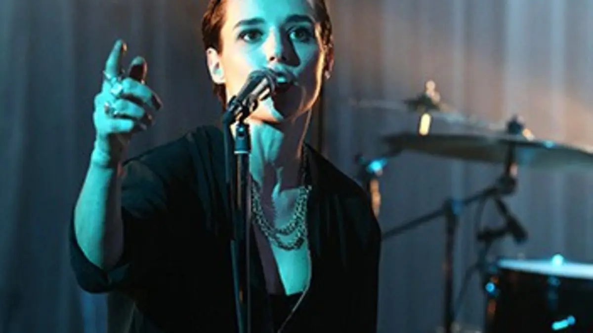 Album de la semaine Savages (3e extrait)