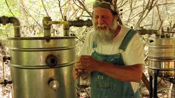 Alcool de contrebande S08E18