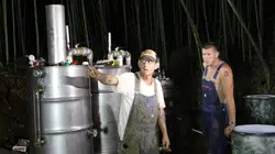 Alcool de contrebande S02E07 Tickle en solitaire