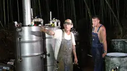 Alcool de contrebande S02E08 Eaux troubles