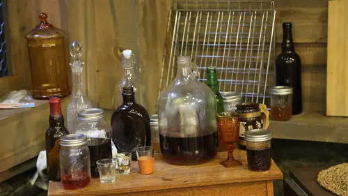 Alcool de contrebande S08E03 Démêlés avec la justice