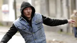 Alerte Cobra S21E05 Trouble fête