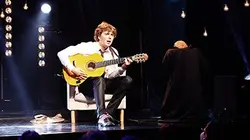 Visuel de Alex Vizorek est une oeuvre d'art