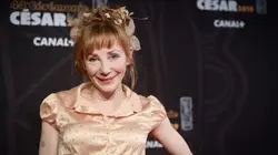 Alexandra Ehle S05E02 La femme bleue