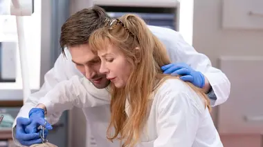 Alexandra Ehle S05E01 Message pour l'éternité
