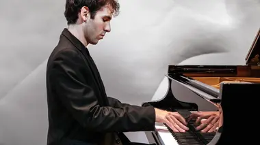 Alexandre Kantorow à la Fondation Louis Vuitton : Brahms, Bartok, Fauré, Liszt