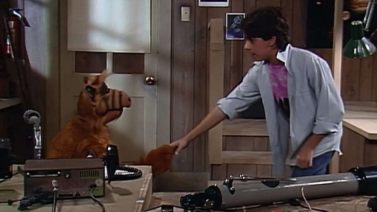 Alf S02E14 Le voisin