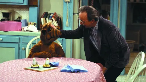 Alf S01E01 Le visiteur inconnu
