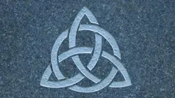 Alien Theory Le chiffre 3