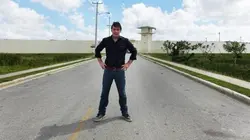 Alloo In de Buitenlandse Gevangenis!