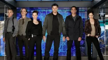 Almost Human S01E10 Les chromes