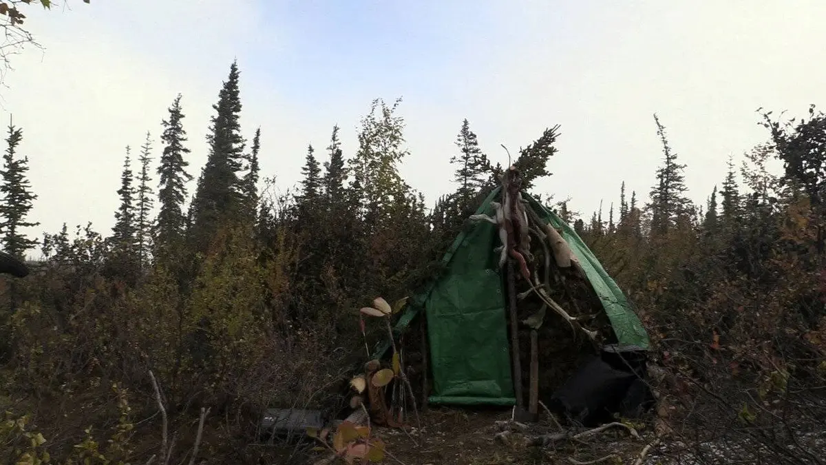 Alone S08E09 La cabane du troll