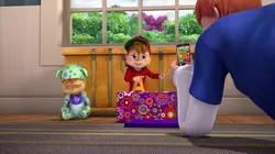Alvinnn !!! et les Chipmunks S05E02 Le grand déballage