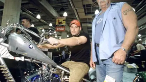 American Chopper S05E13 Une moto à exposer