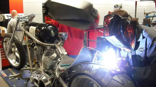 American Chopper S06E16 Moto Orange Rescue