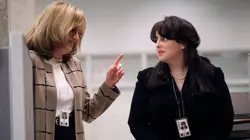 American Crime Story S03E01 Impeachment : Exils