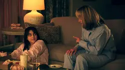 American Crime Story S03E04 Impeachment : Sur écoute