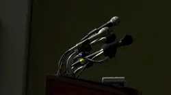 American Crime Story S03E01 Impeachment : Exils