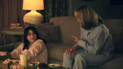 American Crime Story S03E04 Impeachment : Sur écoute