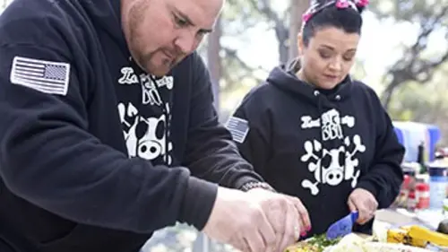 American Grill : Duel au sommet S01E08 La guerre des chefs