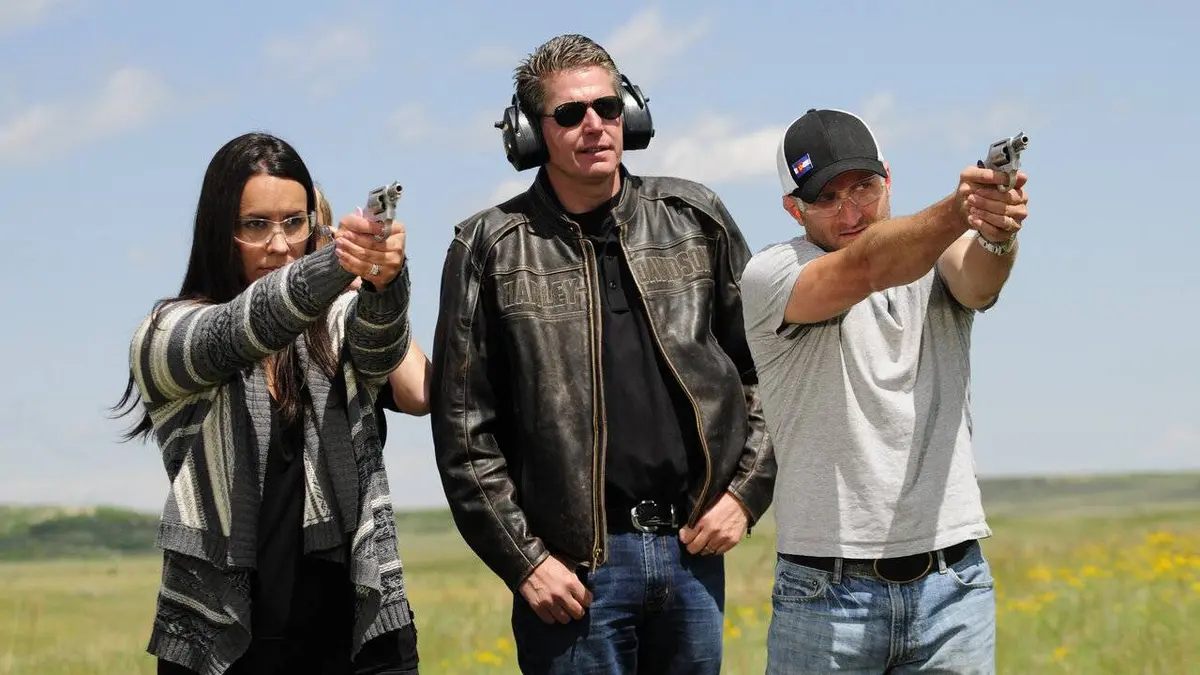 American Guns S02E01 Fusil mortier hache