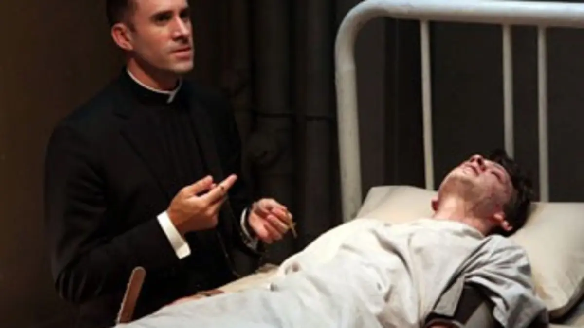 American Horror Story : Asylum S02E02 Exorcisme