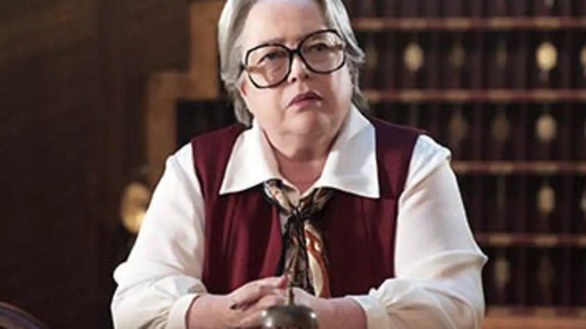 American Horror Story : Hotel S05E01 L'hôtel Cortez