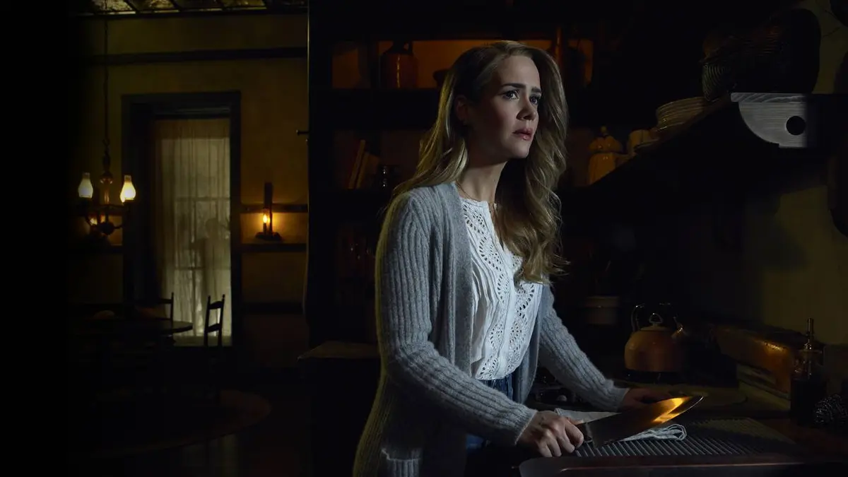 American Horror Story : le cauchemar de Roanoke S06E01 Chapitre 1
