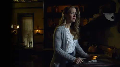 American Horror Story : le cauchemar de Roanoke S06E01 Chapitre 1