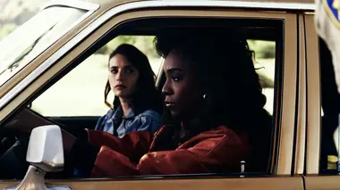 American Horror Story S09E07 1984 : La dame en blanc