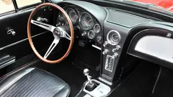 Americars  S01E26 Rénovation de Ferrari / Bus hors service