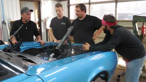 Americars : pièces détachées Une Camaro usée et rouillée de 67 (2/2)